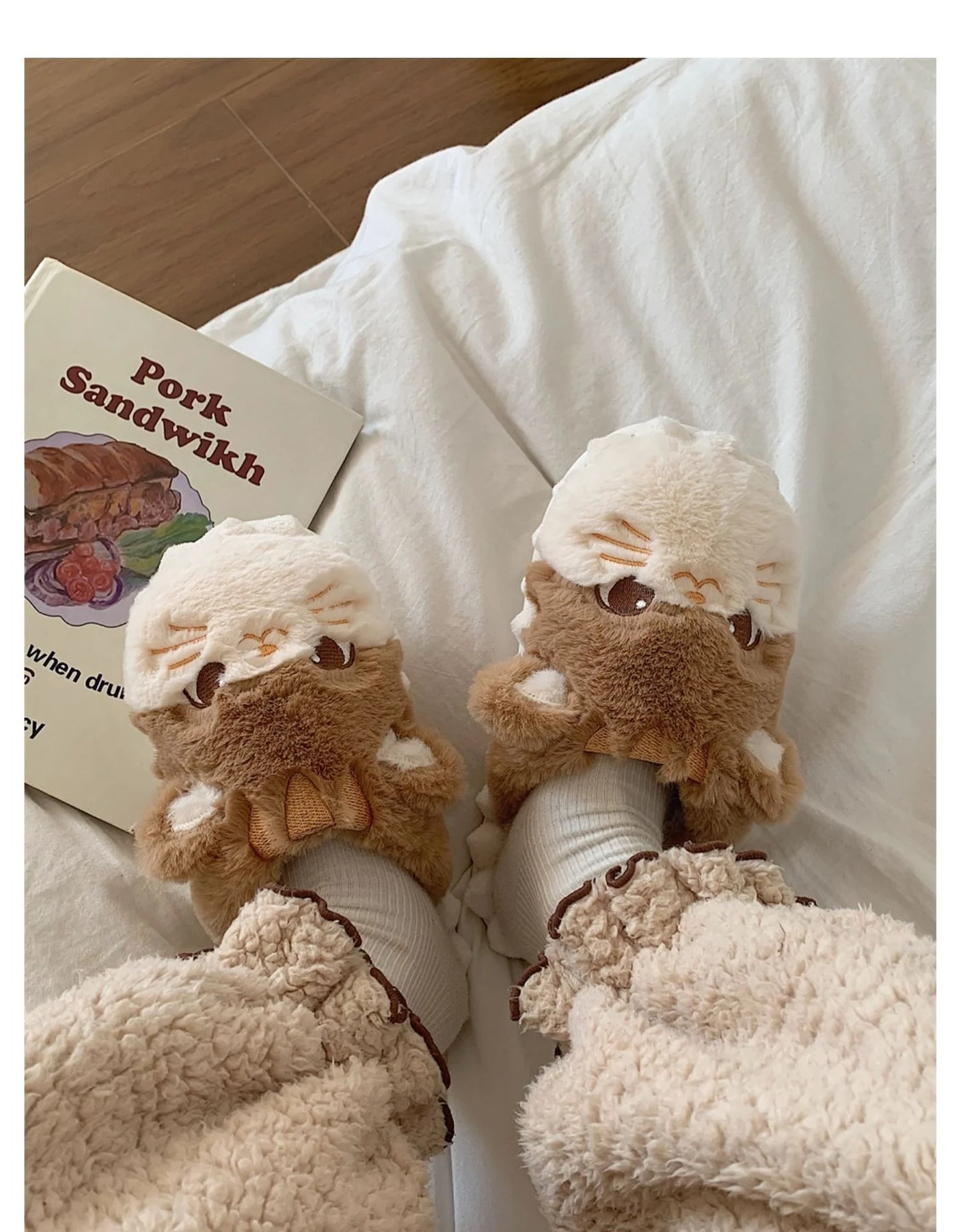 Korean Cat Plush Slippers